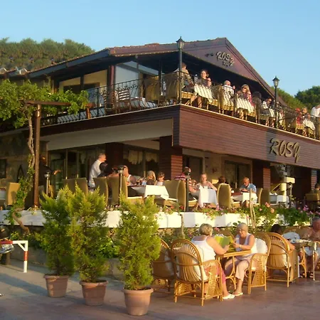 Rosy Bed & Breakfast 2*