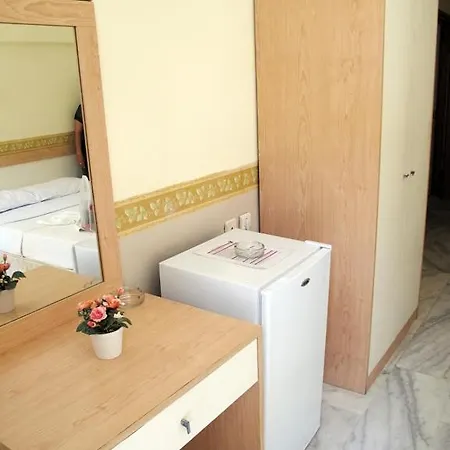 Rosy 2* Κουσάντασι